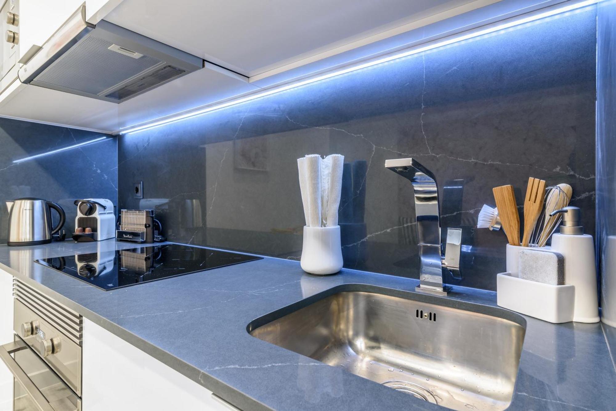 Whome City Chic Escape: Your Stylish Haven In Downtown Lisboa Kültér fotó