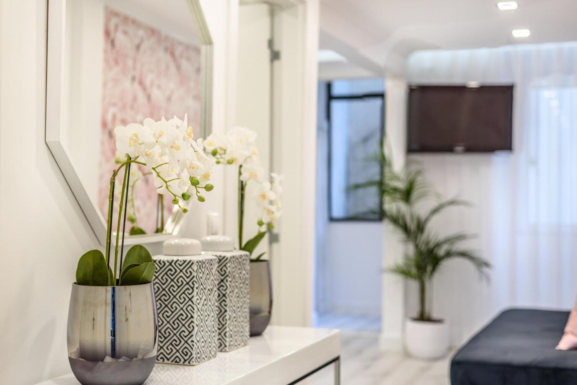 Whome City Chic Escape: Your Stylish Haven In Downtown Lisboa Kültér fotó