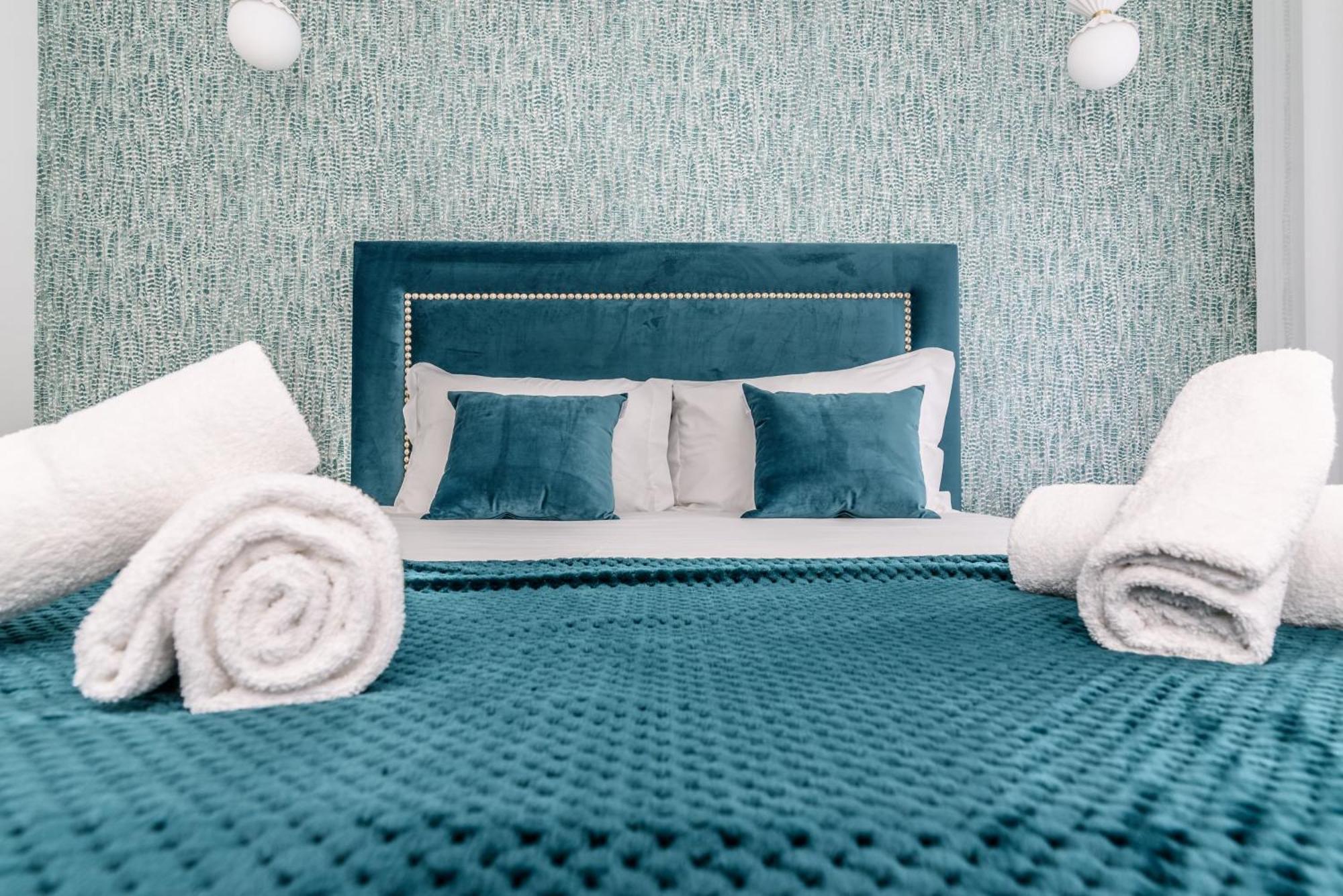 Whome City Chic Escape: Your Stylish Haven In Downtown Lisboa Kültér fotó